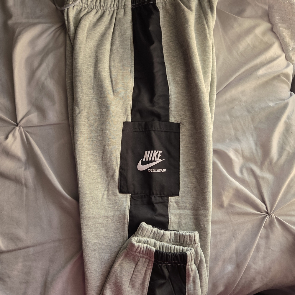 Nike Women Gray and Black Sweatpants  Joggers